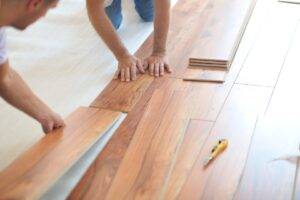 installing-laminate-flooring-in-new-home-indoor-2026-04-13-23-27-54-utc (Large)
